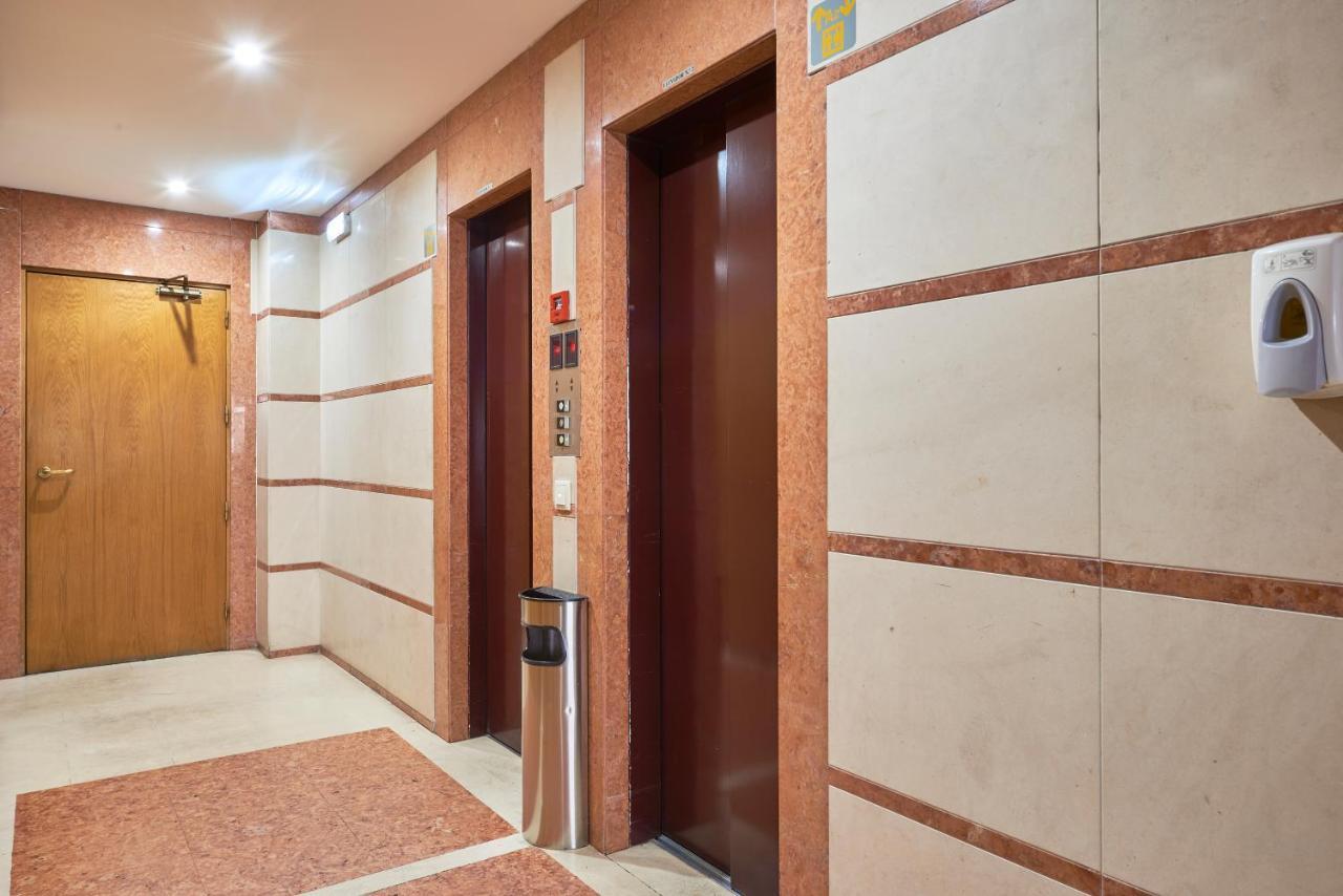 Modern Apartment With Swiming Pool & Garage - Lisboa Eksteriør bilde